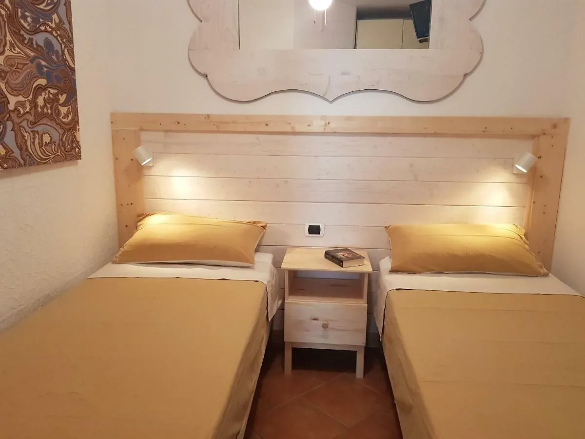 B&B Casa Derosas Golfo Aranci 3*,  Italia