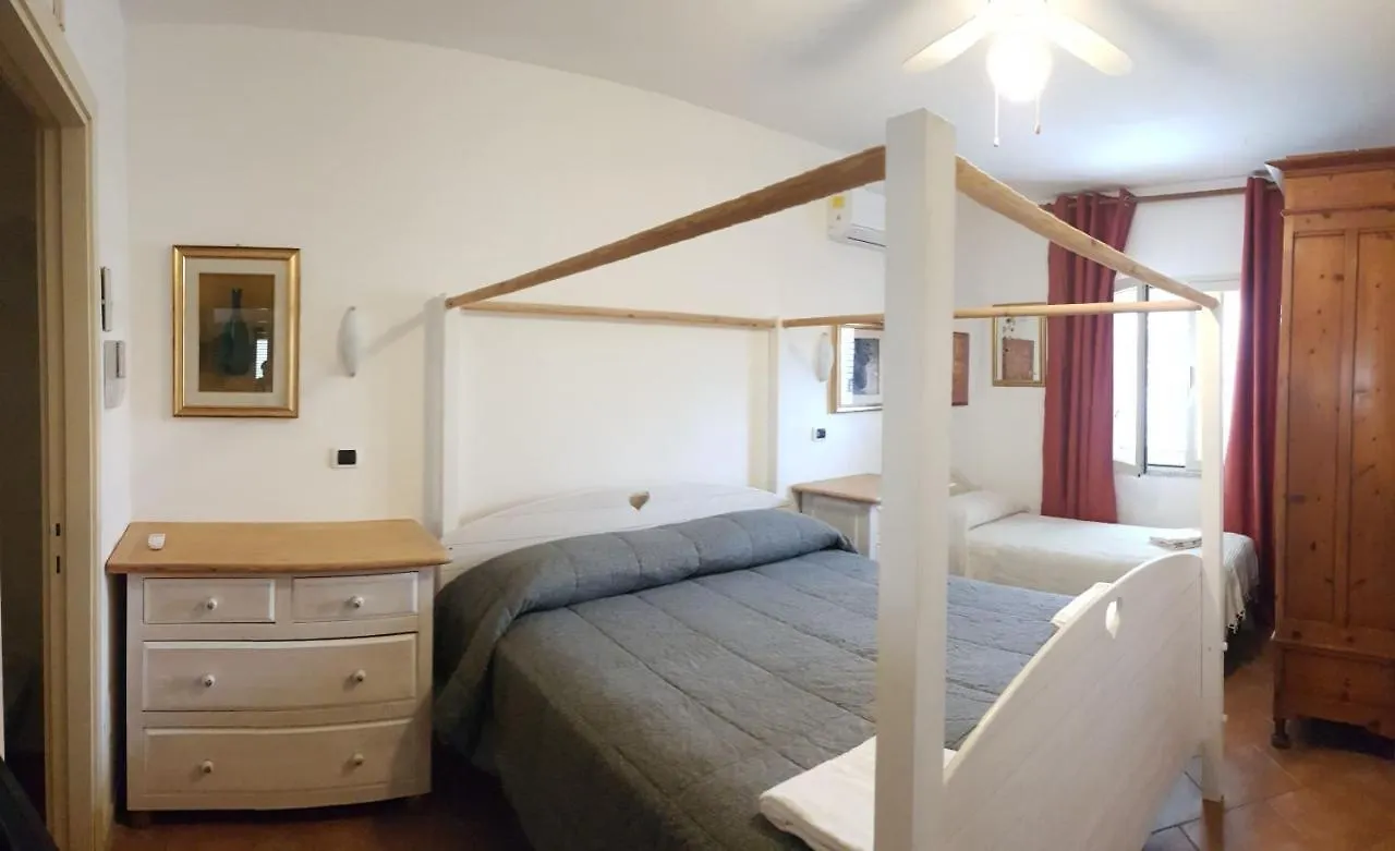 B&B Casa Derosas Golfo Aranci 3*,