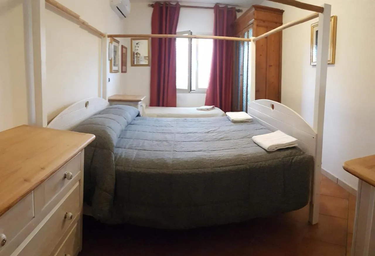 B&B Casa Derosas Golfo Aranci 3*,  Italia